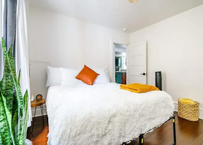 Jungle Nook By Jungle House Near Convention Center Osu & Nationwide Arena Walk To High Street Downtown & Short North 5 800 Reviews Private Parking Сasa de vacaciones Columbus