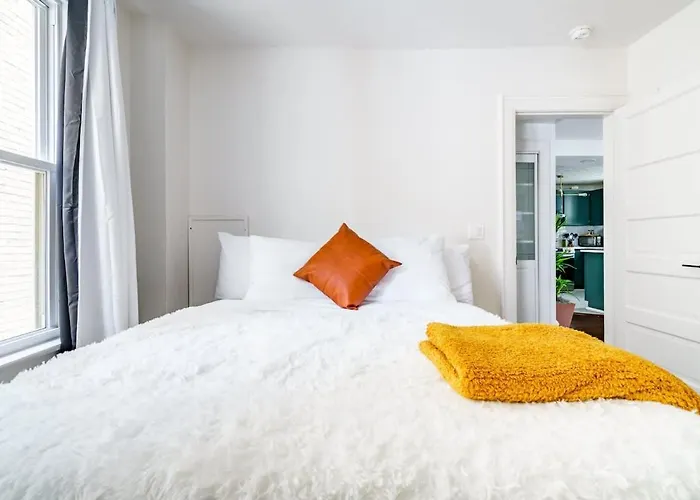 Сasa de vacaciones Jungle Nook By Jungle House Near Convention Center Osu & Nationwide Arena Walk To High Street Downtown & Short North 5 800 Reviews Private Parking Columbus