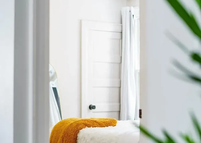 Сasa de vacaciones Jungle Nook By Jungle House Near Convention Center Osu & Nationwide Arena Walk To High Street Downtown & Short North 5 800 Reviews Private Parking